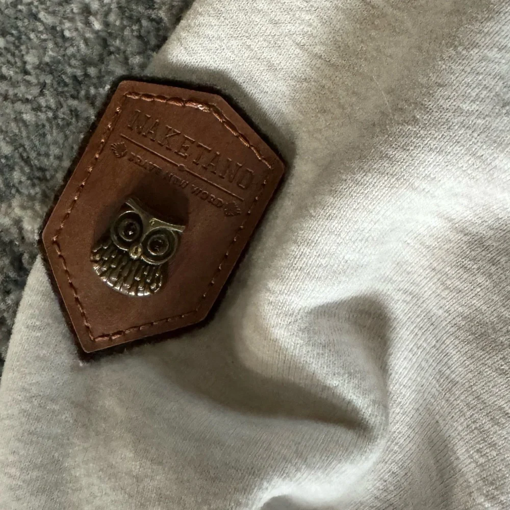 NAKETANO Women's Hooded Hoodie Beige Cotton Blend Pullover - Picture 5 of 8